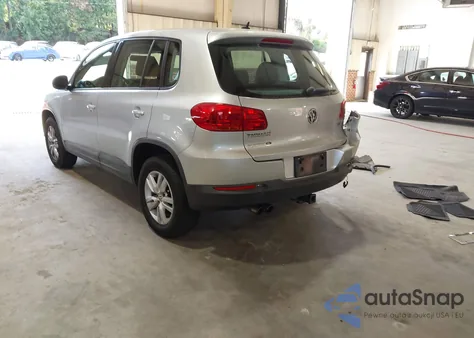 2013 Volkswagen Tiguan S из США, поврежденный, VIN WVGAV3AX8DW625733